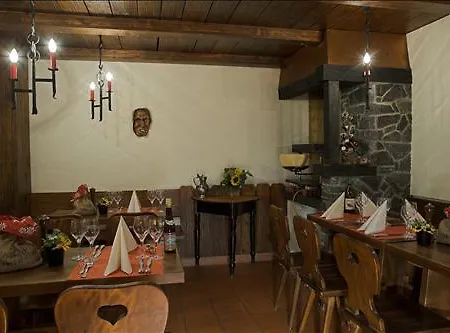 Walliserhof-leukerbad-therme 3*